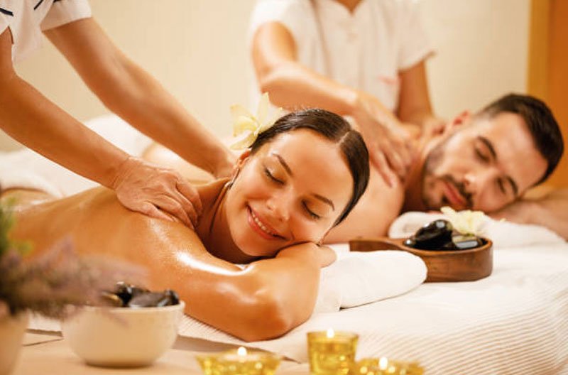 Couple Massage in Delhi