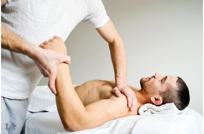 SPORTS MASSAGE